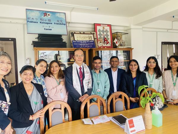 Visit of Ambassador Kikuta Yutaka to Matrisishu Miteri Hospital and Komagane Corner